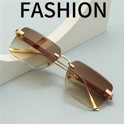 عینک آفتابی کارتیه